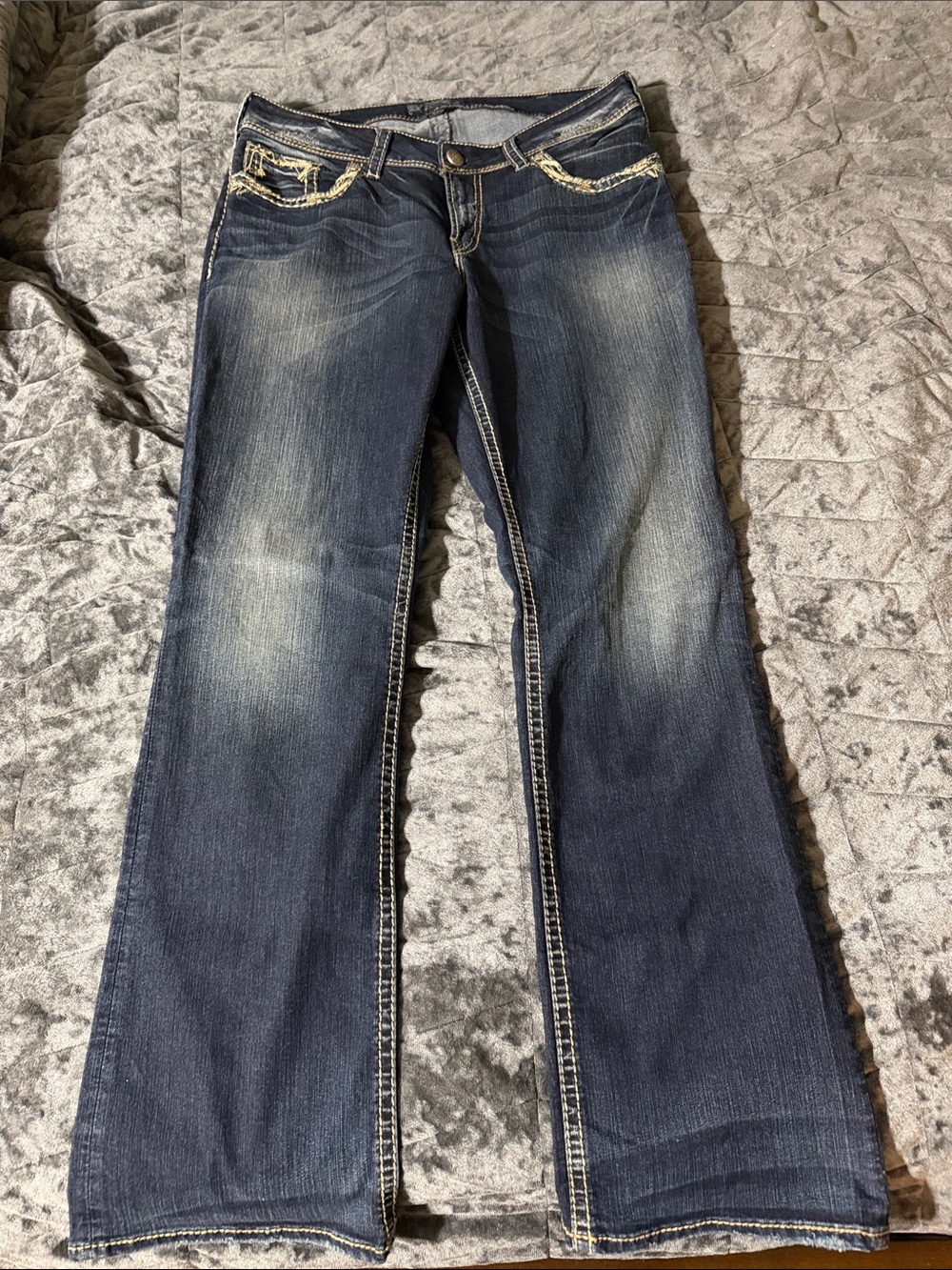 Women's Silver “Suki” Dark Blue Flared Jeans with Contrast Stitching